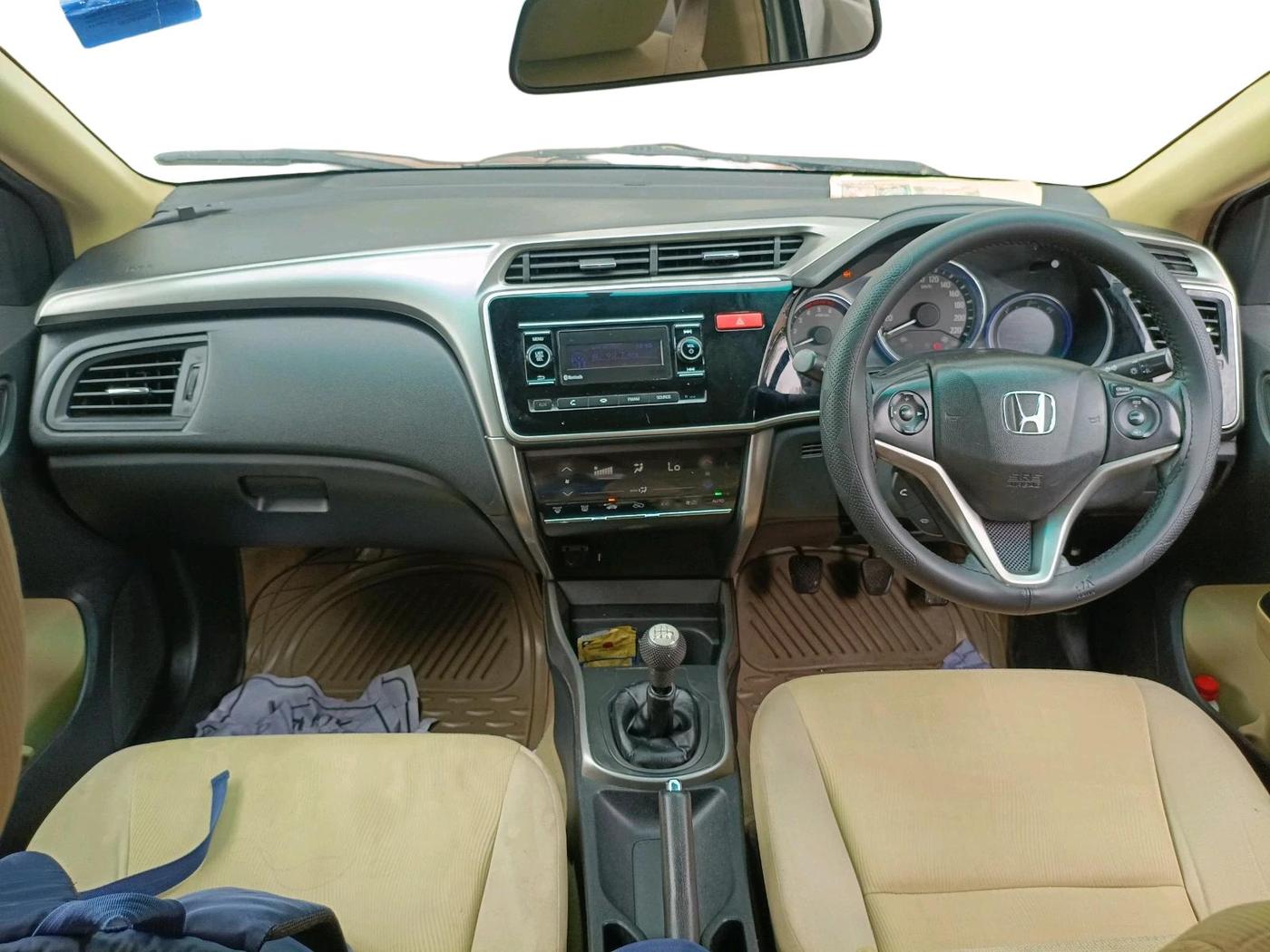 2014 Honda City 1.5L I-DTEC SV, Diesel, Manual, 1,15,592 km, interior