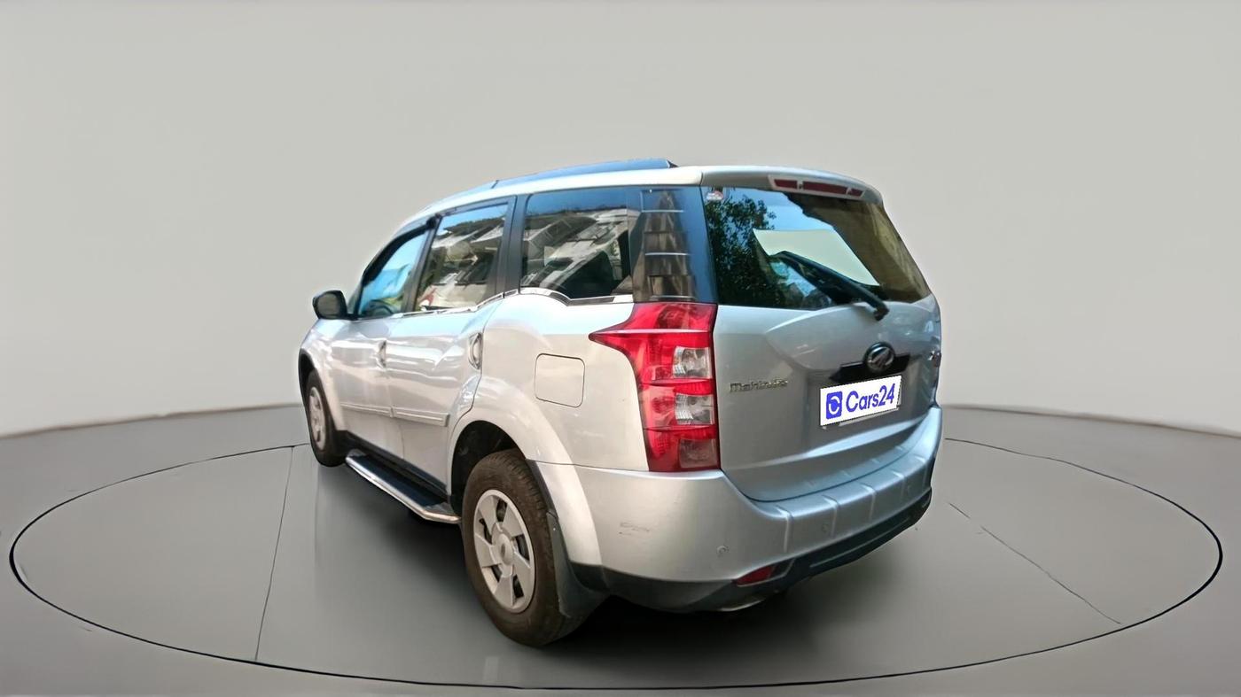 2015 Mahindra XUV500 W6, Diesel, Manual, 81,188 km, exterior