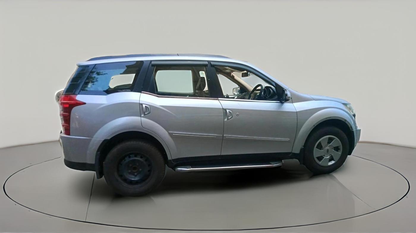 2015 Mahindra XUV500 W6, Diesel, Manual, 81,188 km, exterior