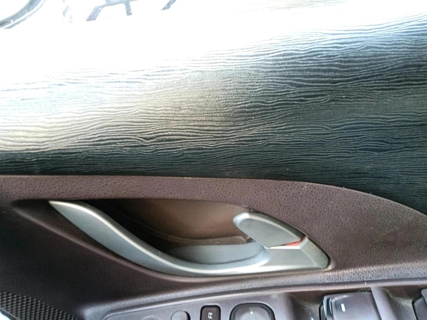 2015 Mahindra XUV500 W6, Diesel, Manual, 81,188 km, interior