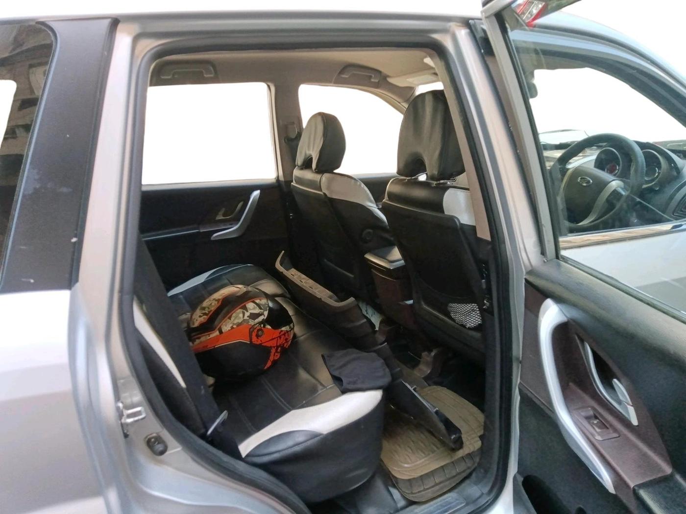 2015 Mahindra XUV500 W6, Diesel, Manual, 81,188 km, interior