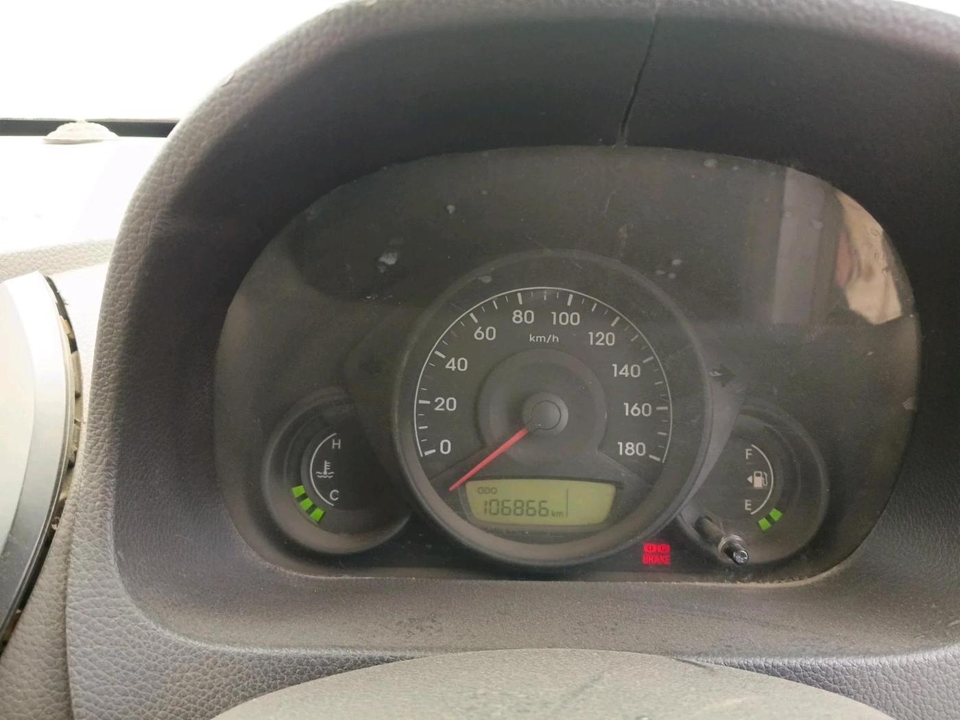 2014 Hyundai Eon ERA +, Petrol, Manual, 1,06,866 km, interior