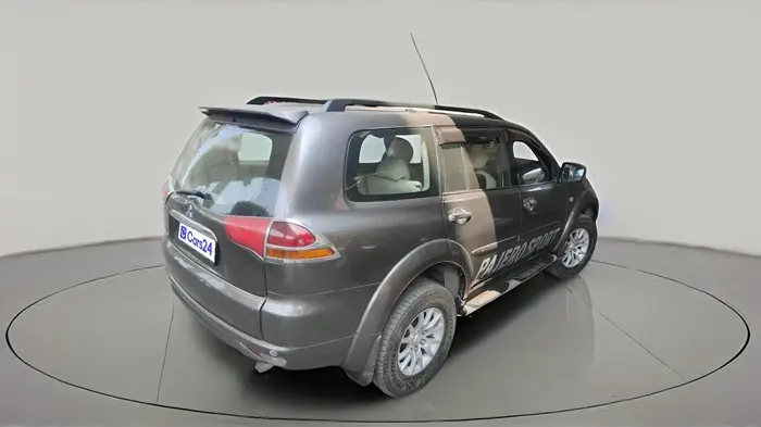 2013 Mitsubishi Pajero 2.8 4X4 MT, Diesel, Manual, 1,85,382 km, exterior
