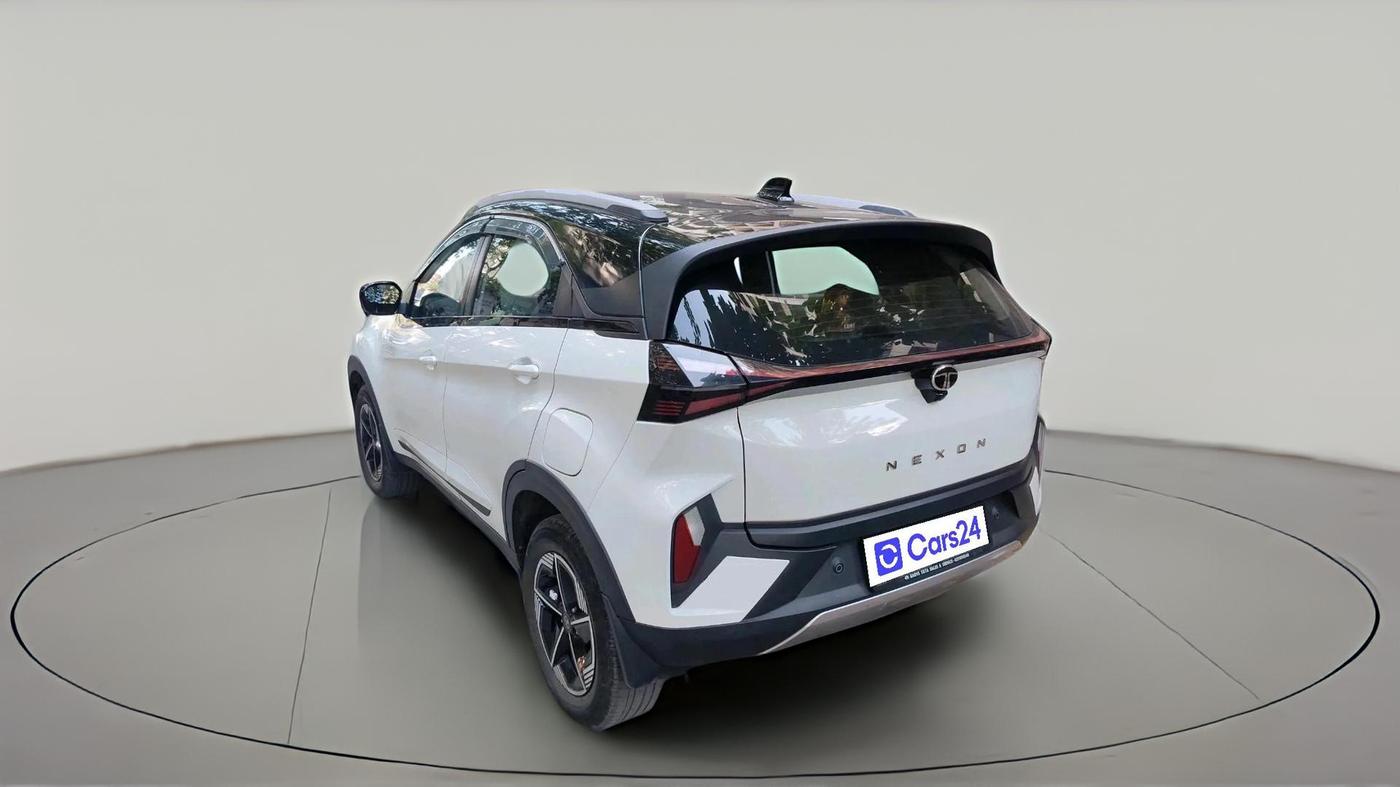 2024 Tata NEXON FEARLESS + S P MT, Petrol, Manual, 29,362 km, exterior