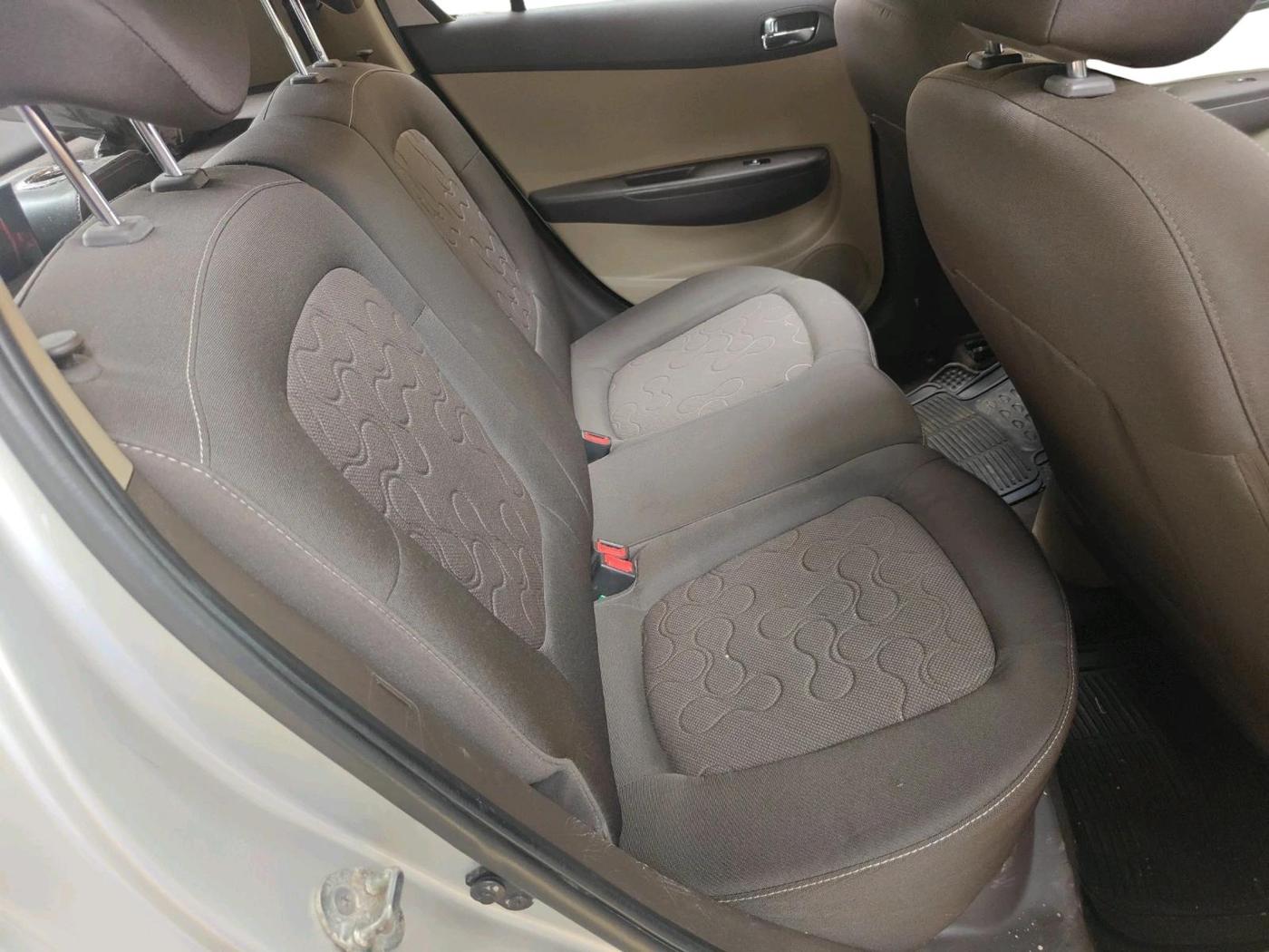 2012 Hyundai i20 ASTA 1.2, Petrol, Manual, 63,213 km, interior