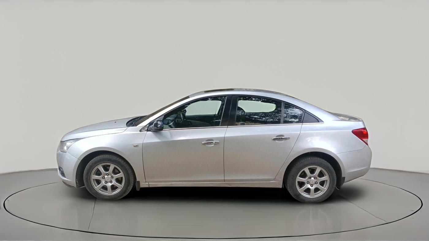 2013 Chevrolet Cruze LTZ AT, Diesel, Automatic, 68,520 km, exterior