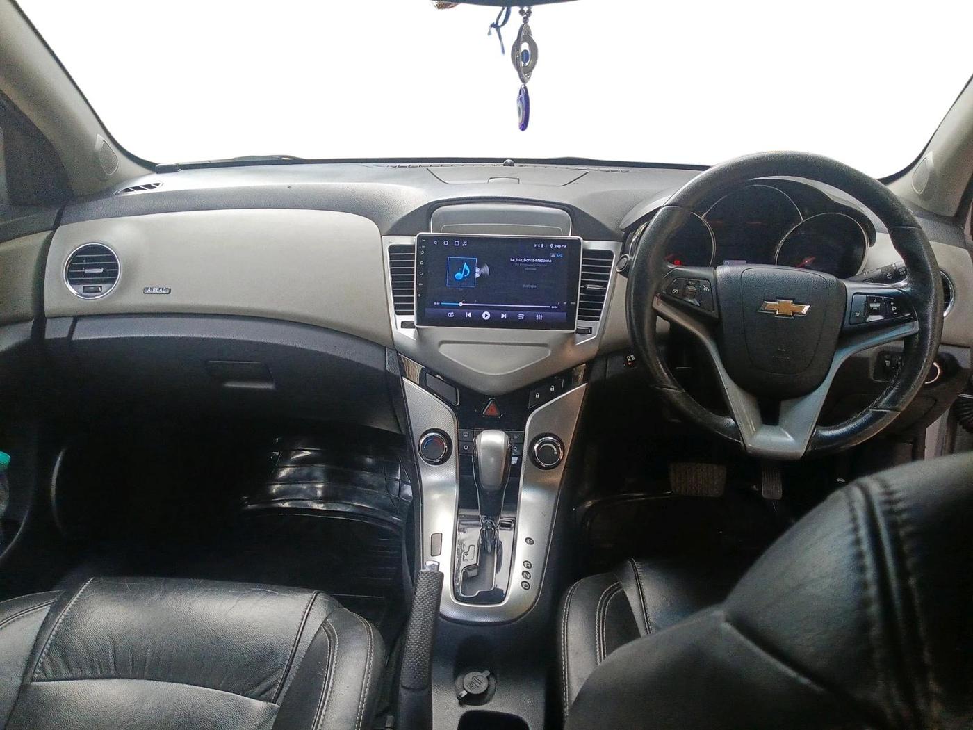 2013 Chevrolet Cruze LTZ AT, Diesel, Automatic, 68,520 km, interior