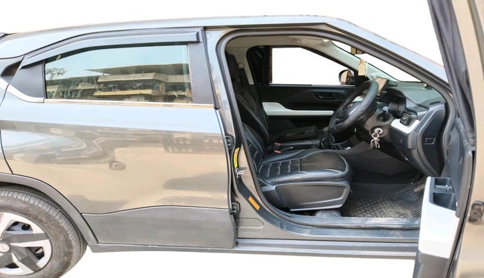 2024 Tata PUNCH PURE MT CNG, CNG, Manual, 17,103 km, interior