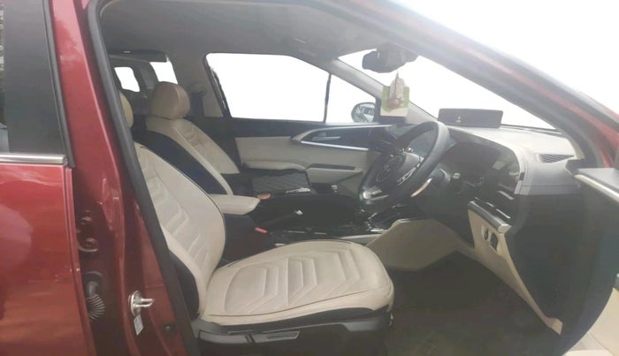 2023 KIA CARENS LUXURY PLUS 1.5 PETROL DCT 7 STR, Petrol, Automatic, 22,684 km, interior