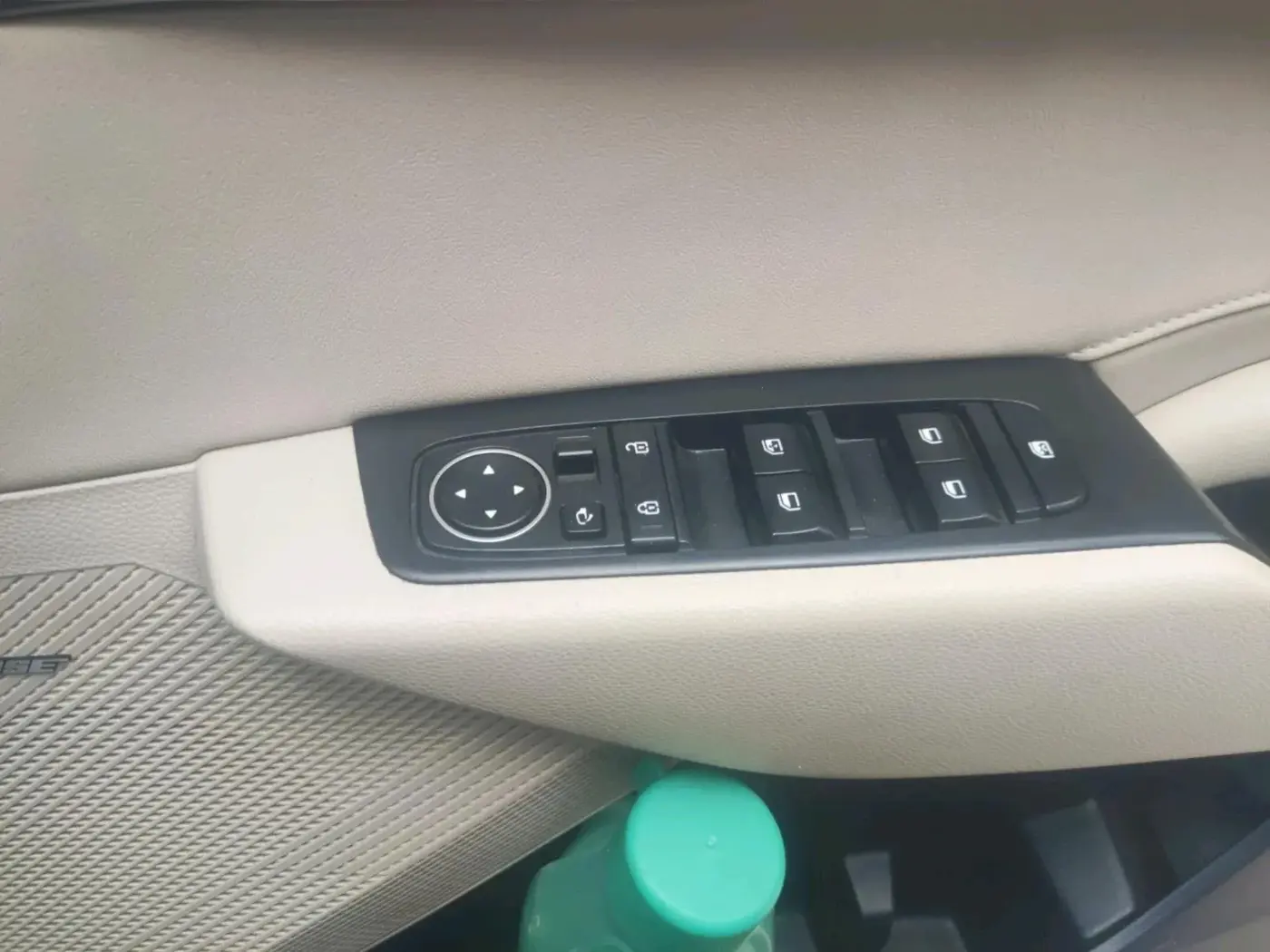 2023 KIA CARENS LUXURY PLUS 1.5 PETROL DCT 7 STR, Petrol, Automatic, 22,684 km, interior