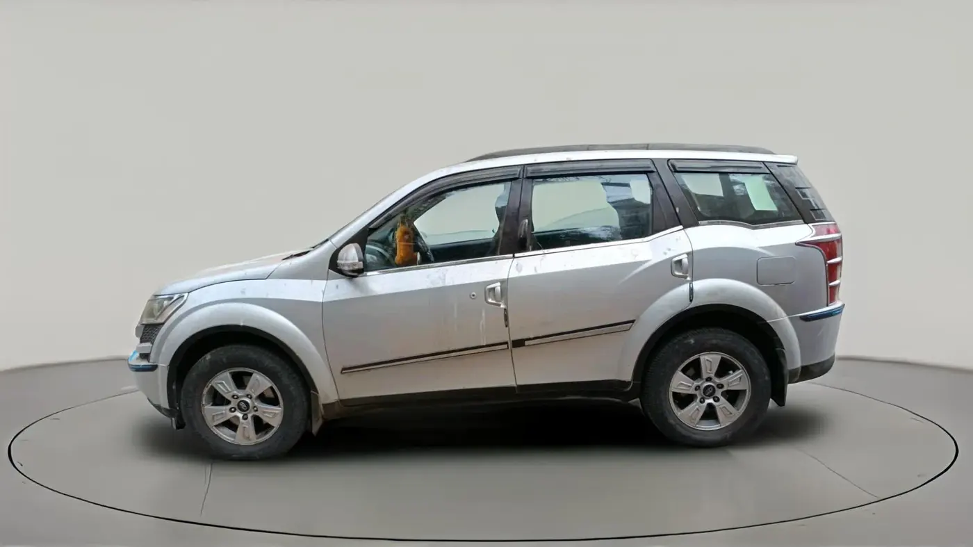 2013 Mahindra XUV500 W8, Diesel, Manual, 1,31,649 km, exterior