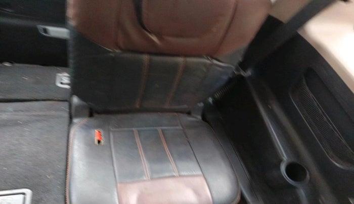 2013 Mahindra XUV500 W8, Diesel, Manual, 1,31,649 km, interior