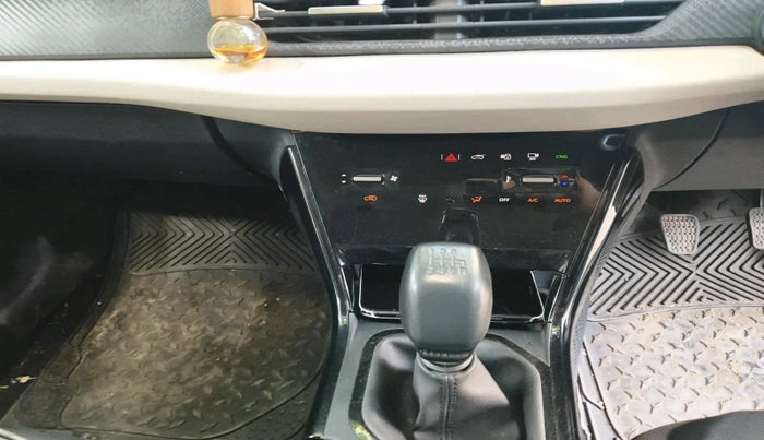 2025 Tata NEXON Creative Plus S CNG, CNG, Manual, 15,123 km, interior