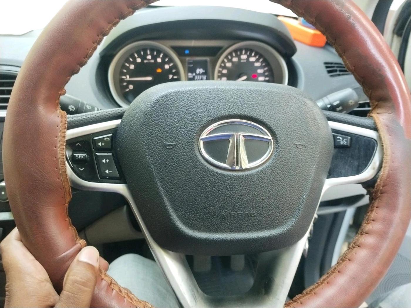 2017 Tata Tiago XZ PETROL, Petrol, Manual, 33,378 km, interior