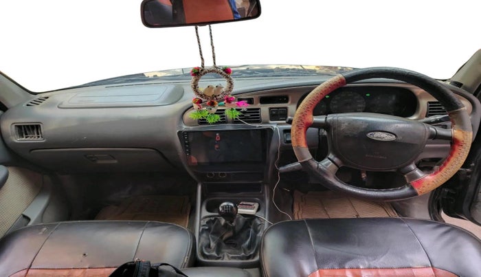 2004 Ford Endeavour XLT 4X2 MT, Diesel, Manual, 98,416 km, interior