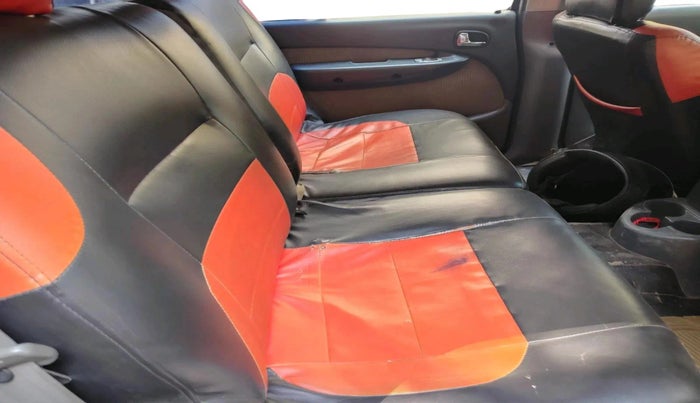 2004 Ford Endeavour XLT 4X2 MT, Diesel, Manual, 98,416 km, interior