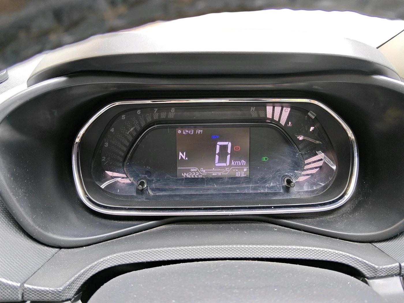 2021 Tata NEXON XMA SUNROOF PETROL, Petrol, Automatic, 44,222 km, interior