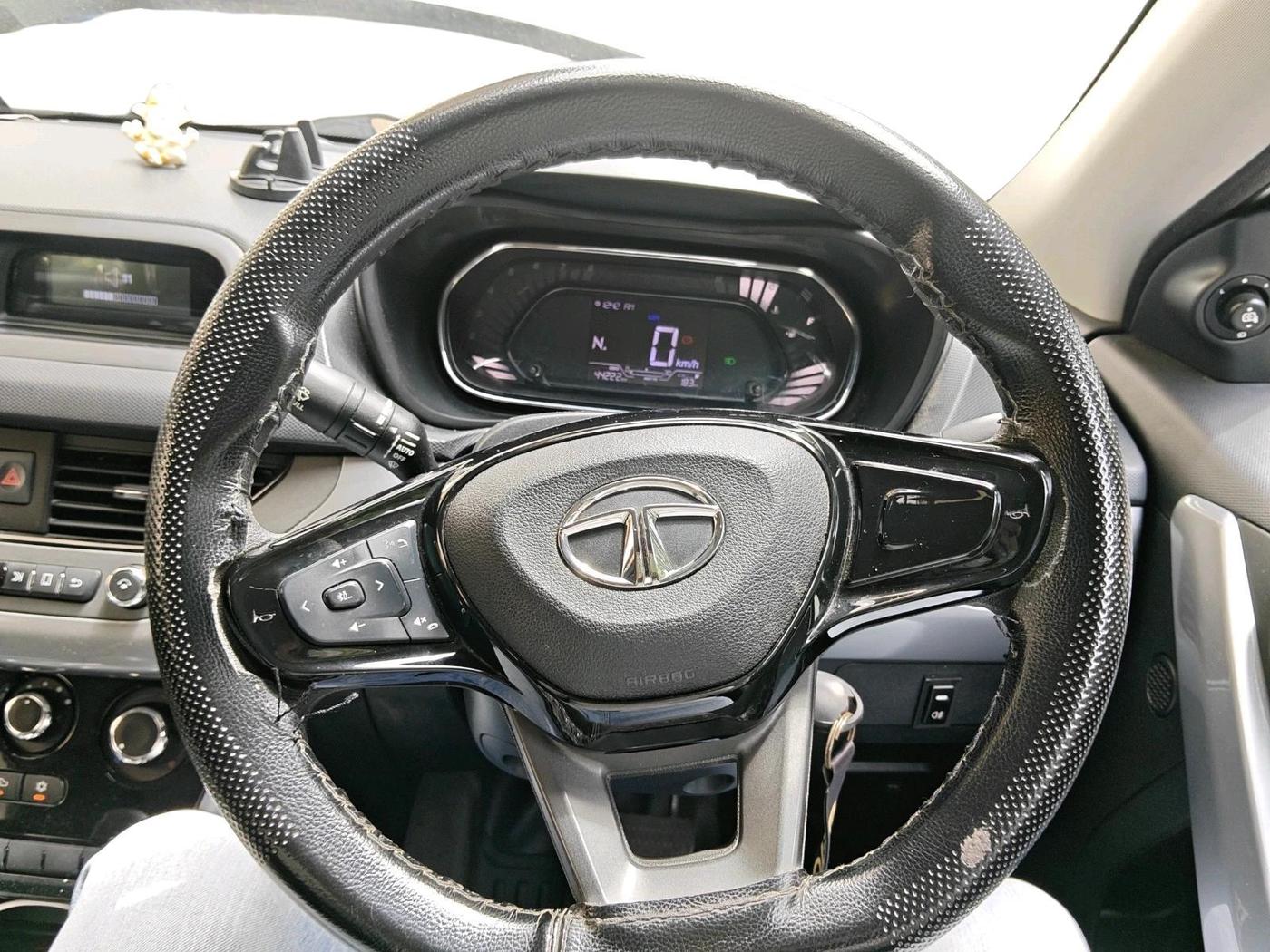 2021 Tata NEXON XMA SUNROOF PETROL, Petrol, Automatic, 44,222 km, interior