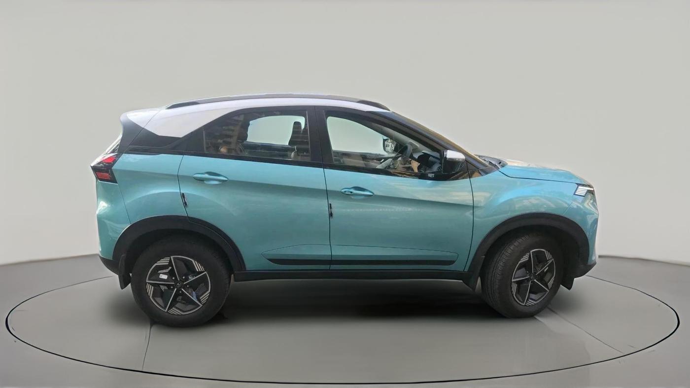 2024 Tata NEXON CREATIVE+ DCA DUAL TONE 1.2 PETROL, Petrol, Automatic, 13,385 km, exterior