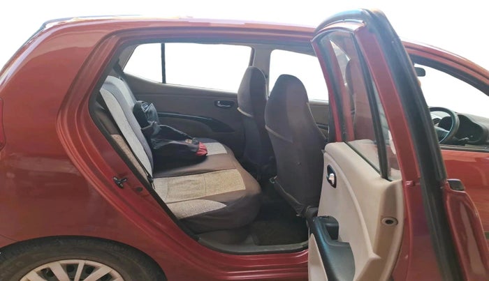 2013 Hyundai i10 MAGNA 1.2, Petrol, Manual, 33,803 km, interior