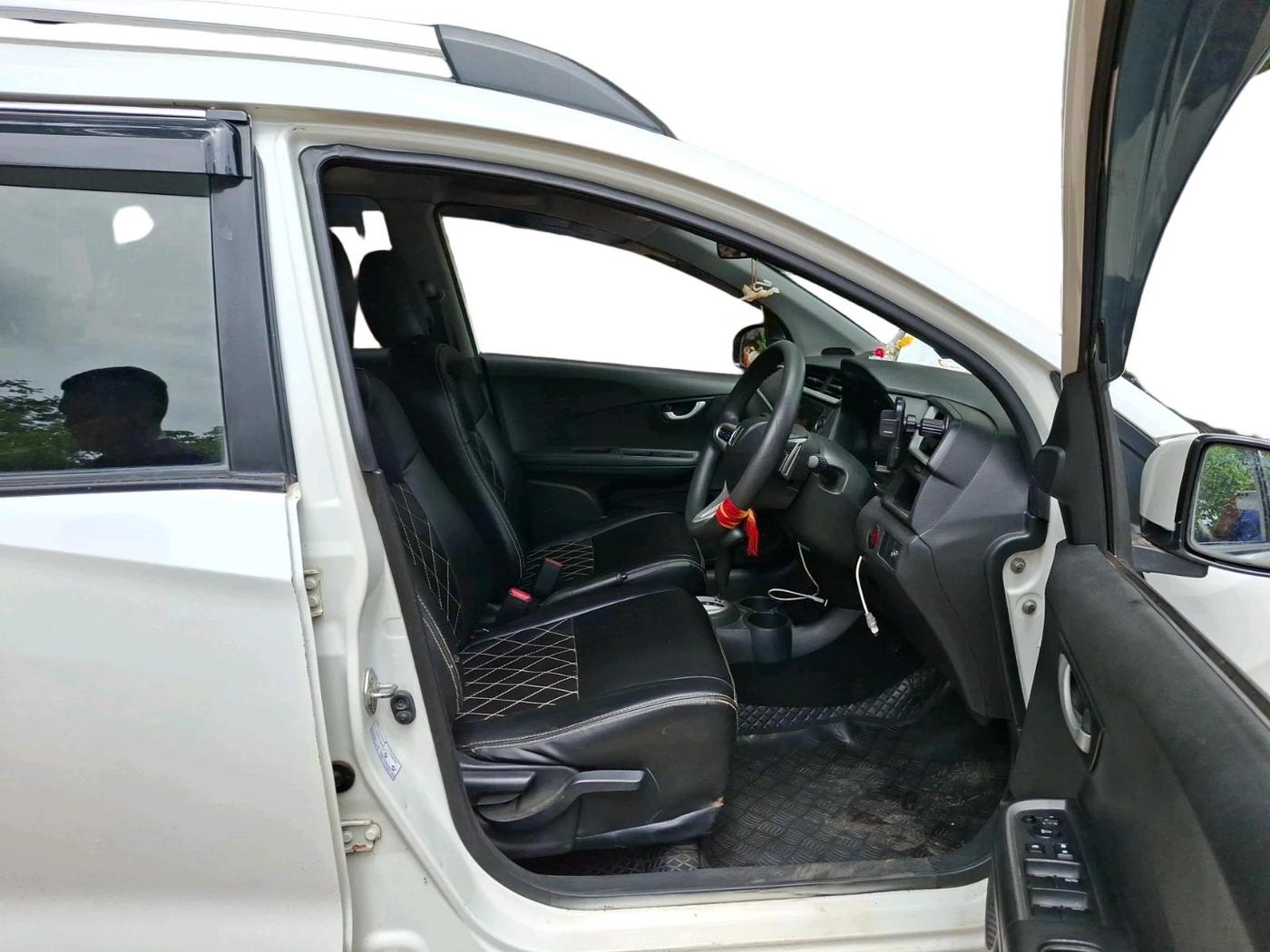 2016 Honda BR-V 1.5L I-VTEC V CVT, Petrol, Automatic, 67,961 km, interior