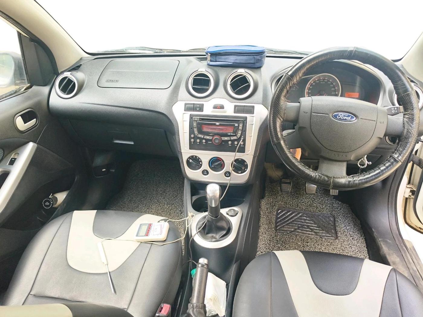 2014 Ford Figo TITANIUM 1.2 PETROL, Petrol, Manual, 18,597 km, interior