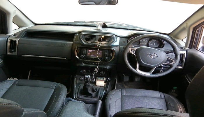 2017 Tata Hexa XT 4X2 7 STR, Diesel, Manual, 1,60,717 km, interior
