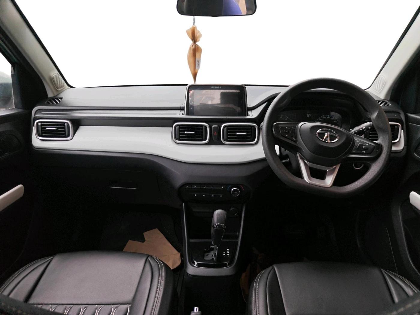 2022 Tata PUNCH ACCOMPLISHED AMT, Petrol, Automatic, 9,045 km, interior