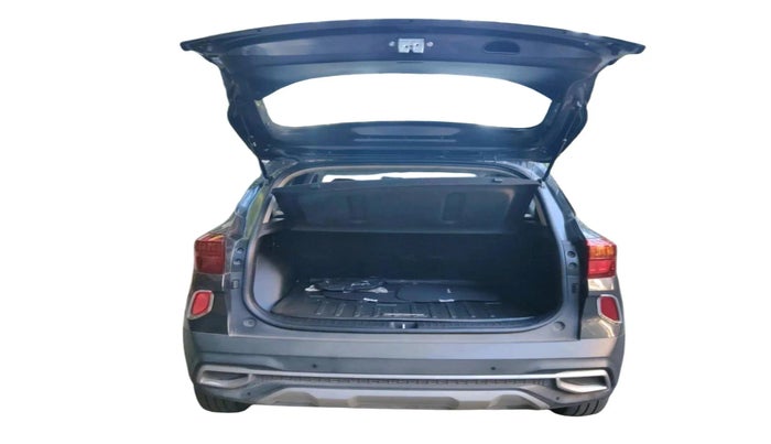 2023 KIA SELTOS HTK PLUS 1.5 IMT, Petrol, Manual, 18,415 km, exterior