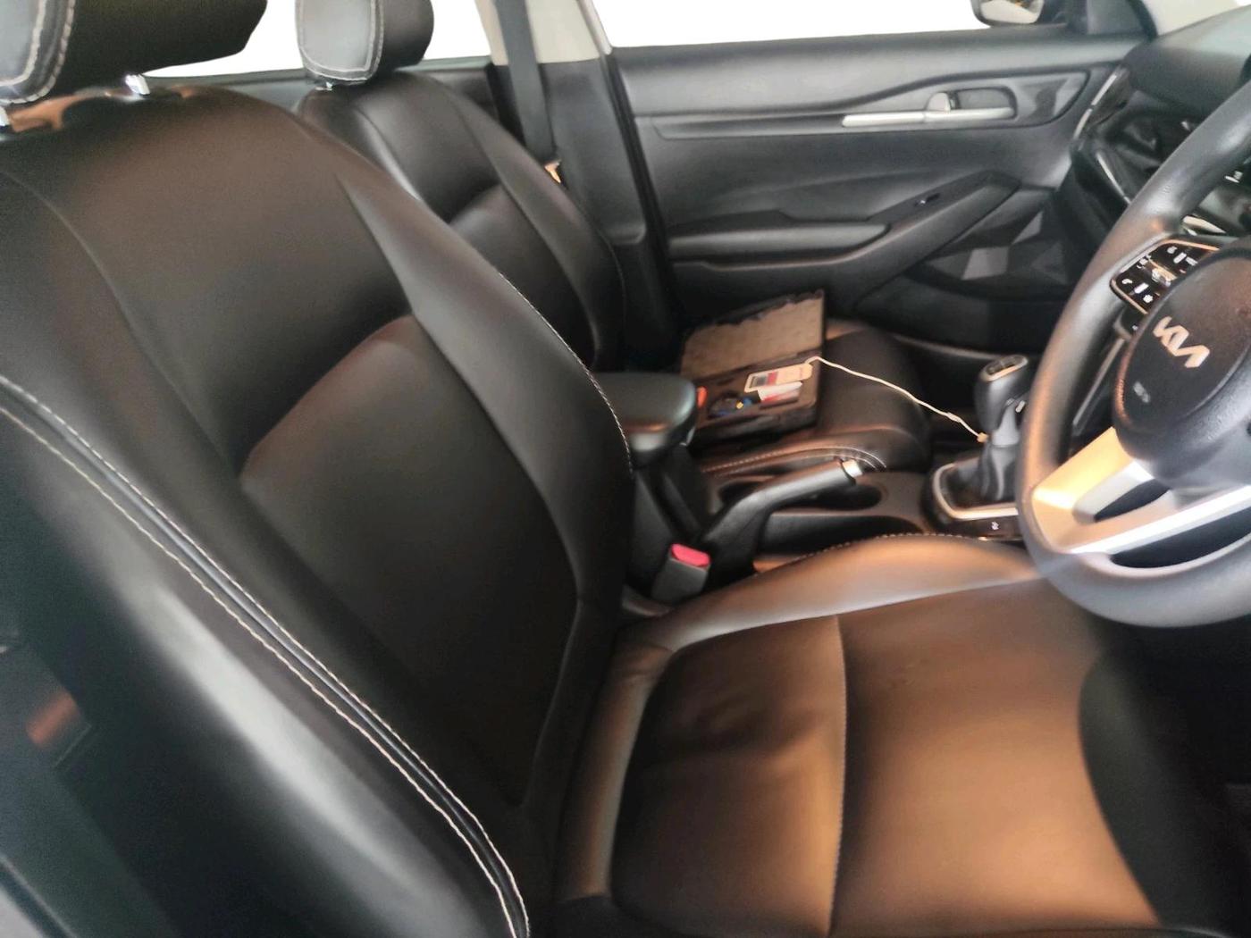 2023 KIA SELTOS HTK PLUS 1.5, Petrol, Manual, 27,767 km, interior