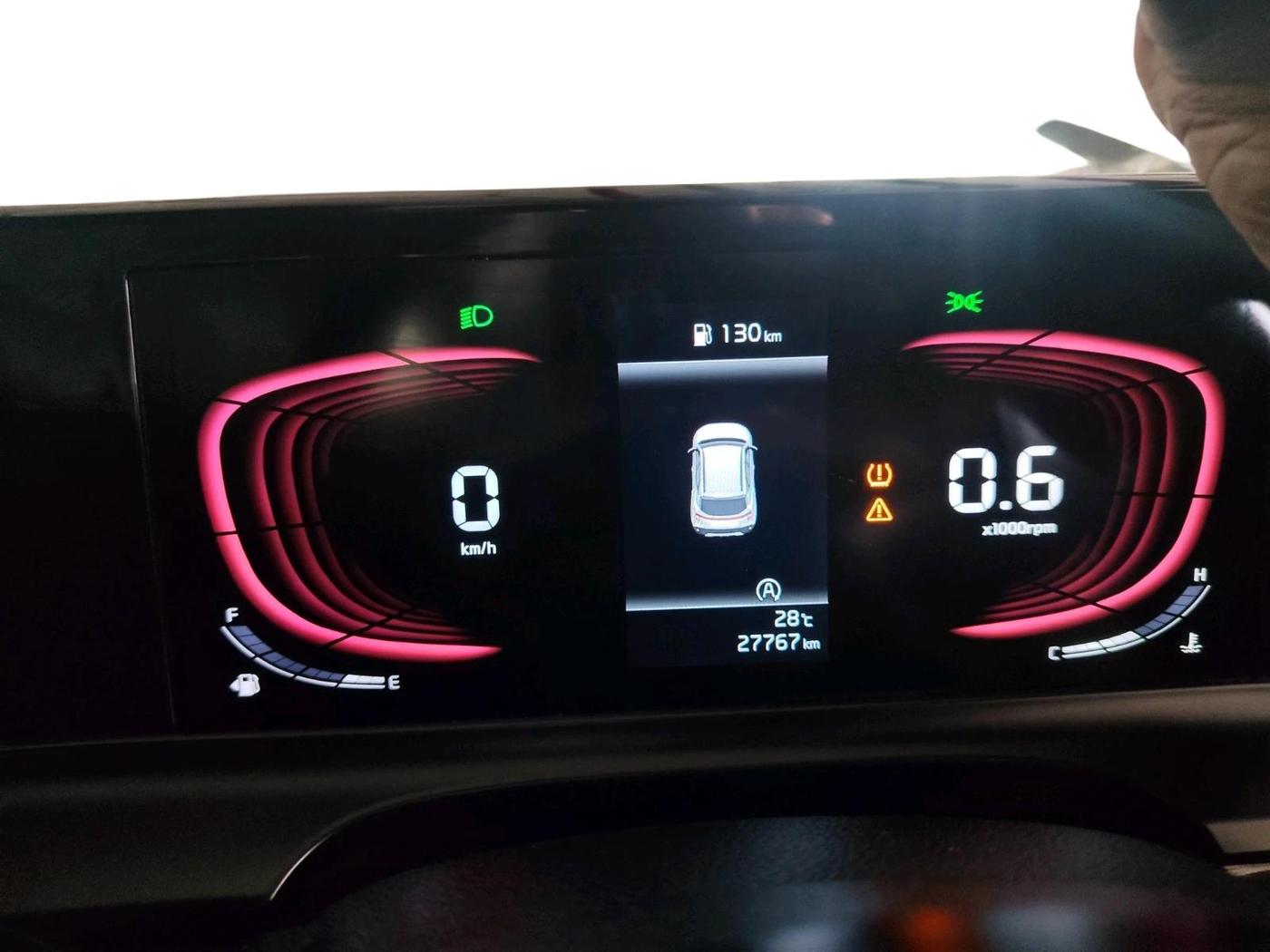 2023 KIA SELTOS HTK PLUS 1.5, Petrol, Manual, 27,767 km, interior