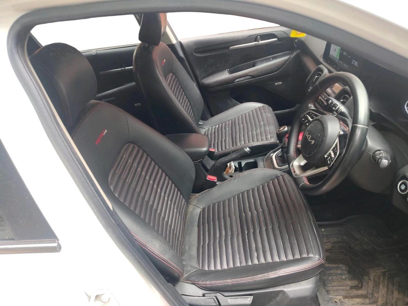 2022 KIA SONET GTX PLUS 1.5, Diesel, Manual, 39,505 km, interior