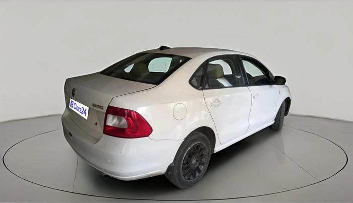 2015 Skoda Rapid 1.5 TDI CR ELEGANCE AT, Diesel, Automatic, 82,697 km, exterior