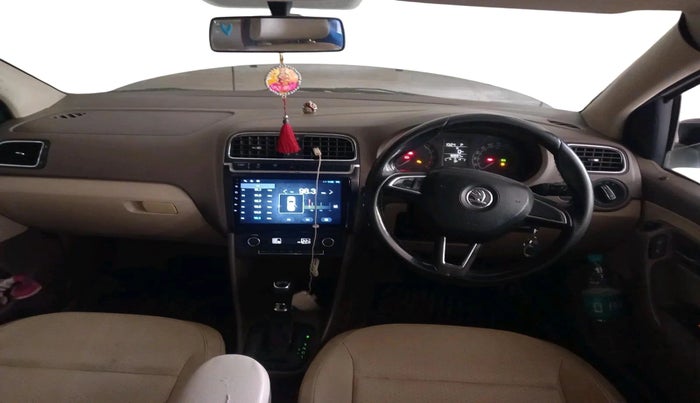 2015 Skoda Rapid 1.5 TDI CR ELEGANCE AT, Diesel, Automatic, 82,697 km, interior