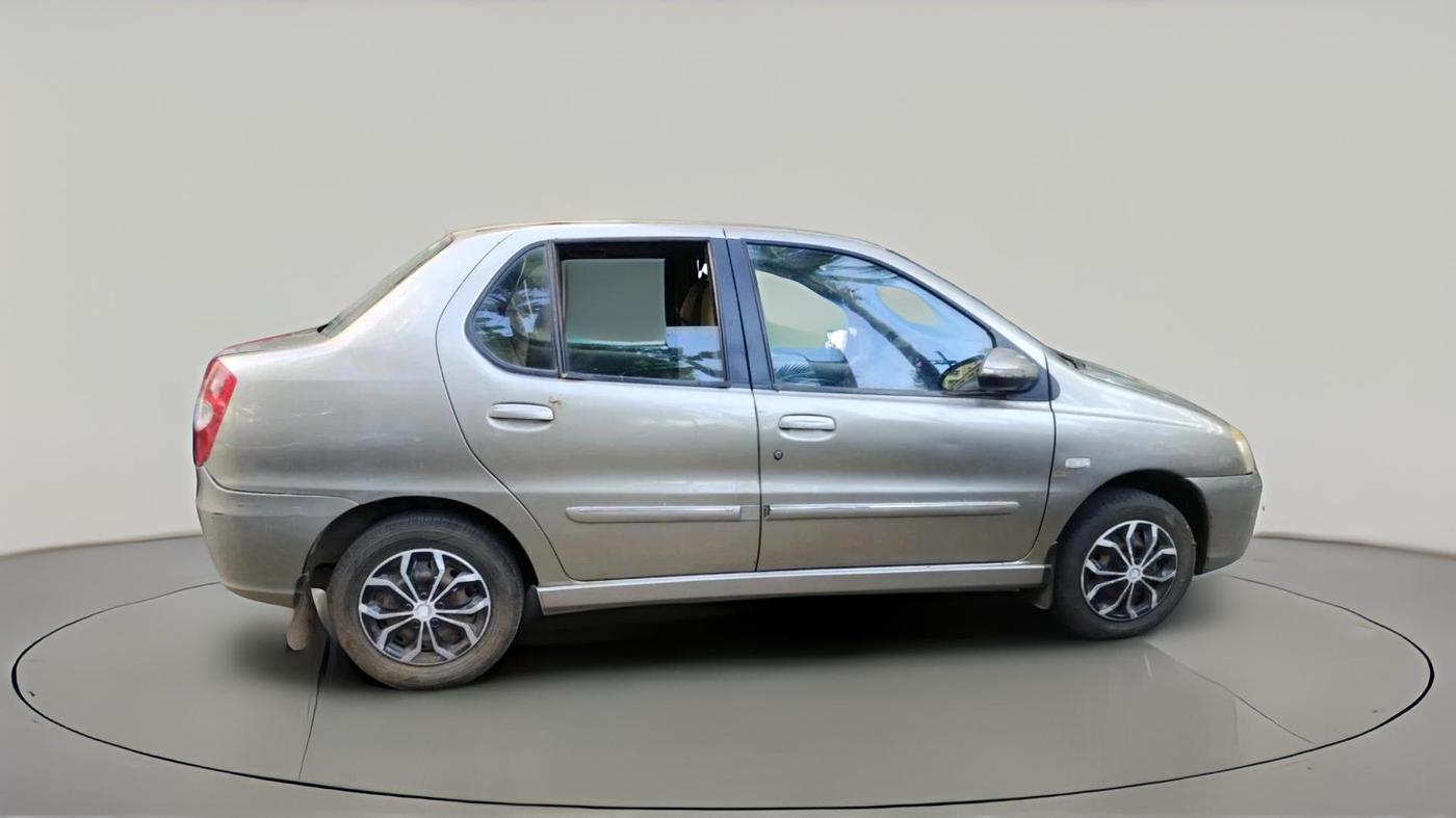 2011 Tata Indigo ECS GLX, Petrol, Manual, 33,267 km, exterior