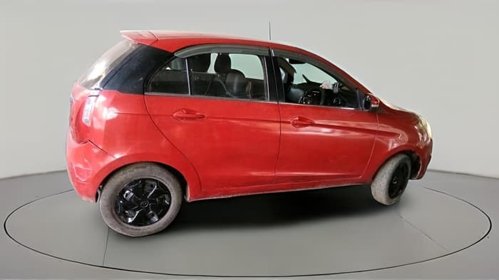 2015 Tata Bolt XMS REVOTRON, CNG, Manual, 68,880 km, exterior