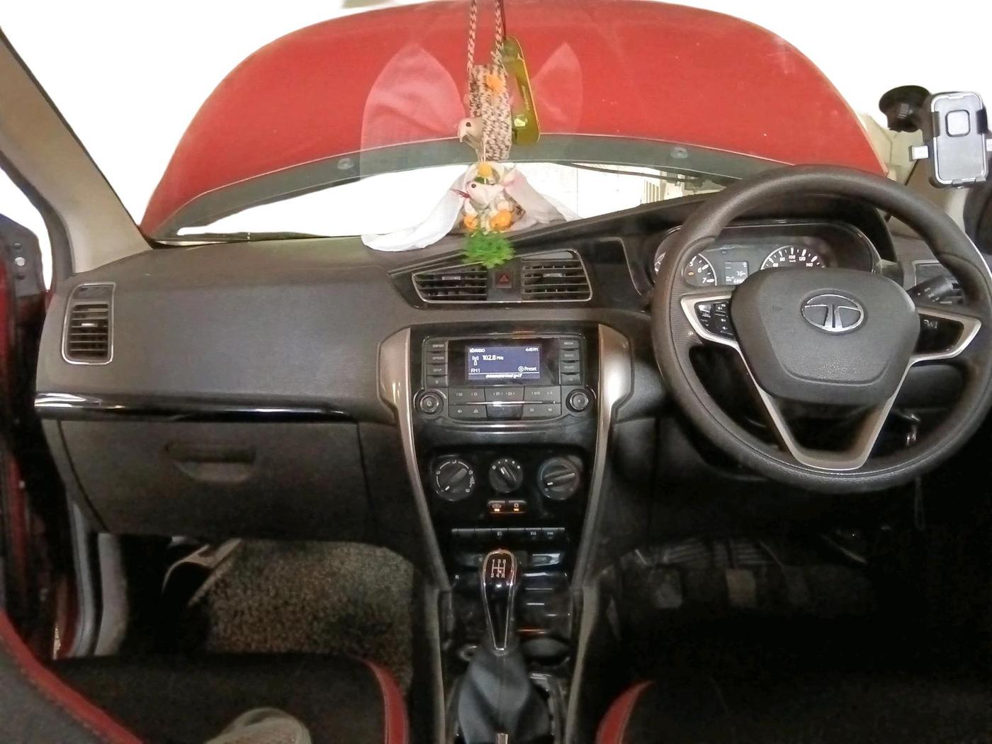 2015 Tata Bolt XMS REVOTRON, CNG, Manual, 68,880 km, interior