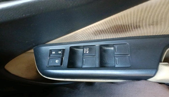 2014 Honda City 1.5L I-VTEC SV, Petrol, Manual, 2,25,233 km, interior