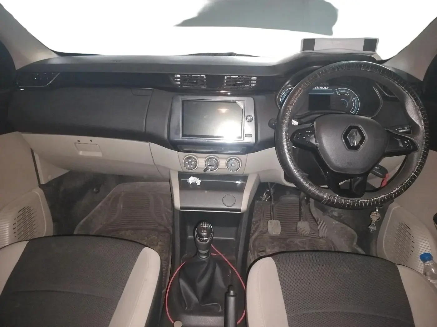 2021 Renault TRIBER RXT, Petrol, Manual, 5,00,050 km, interior