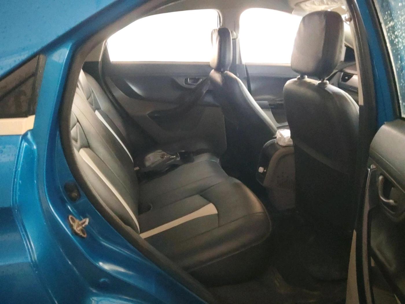 2018 Tata NEXON XM PETROL, Petrol, Manual, 31,973 km, interior