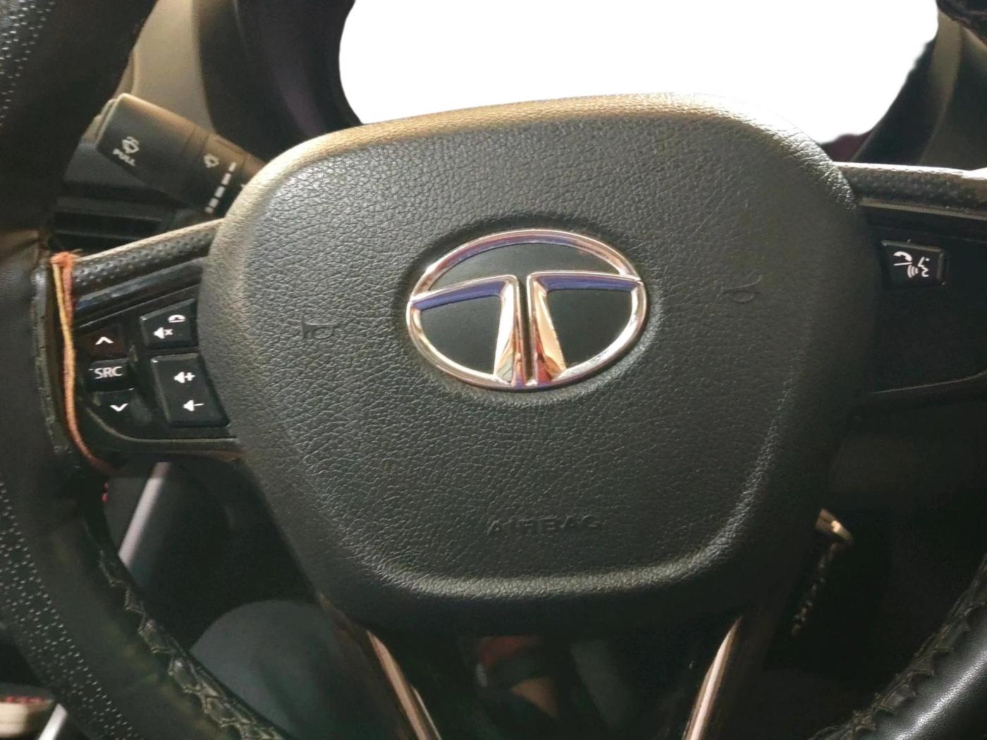 2018 Tata NEXON XM PETROL, Petrol, Manual, 31,973 km, interior