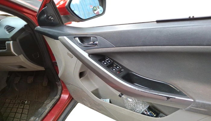 2018 Tata NEXON XZ PLUS DIESEL, Diesel, Manual, 2,01,115 km, interior