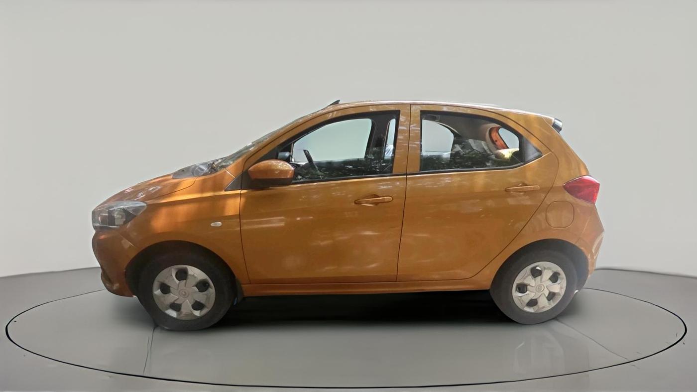 2017 Tata Tiago XT PETROL, Petrol, Manual, 31,153 km, exterior