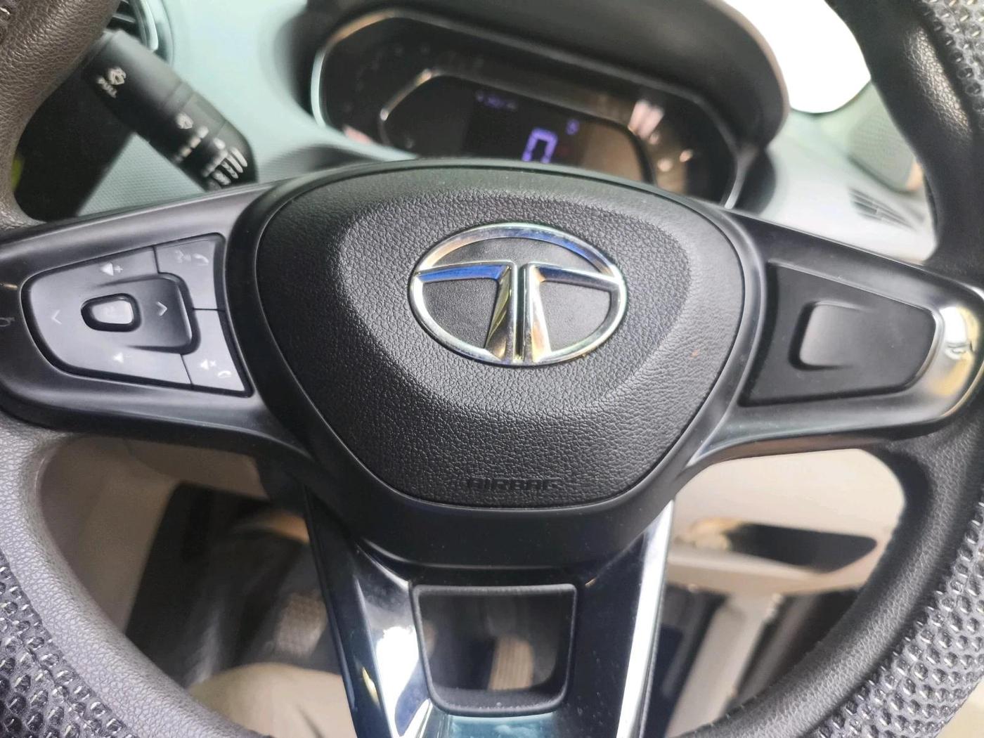 2021 Tata TIGOR XZ PLUS PETROL, Petrol, Manual, 31,401 km, interior