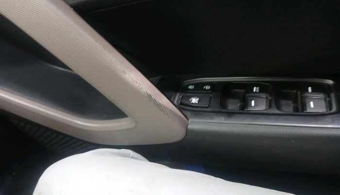 2017 Hyundai Creta SX PLUS AT 1.6 PETROL, Petrol, Automatic, 78,717 km, interior