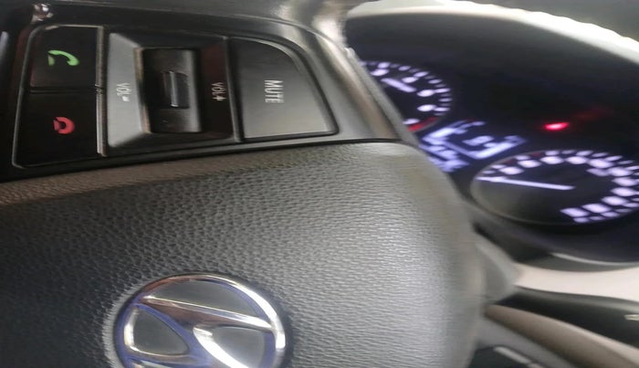 2017 Hyundai Creta SX PLUS AT 1.6 PETROL, Petrol, Automatic, 78,717 km, interior