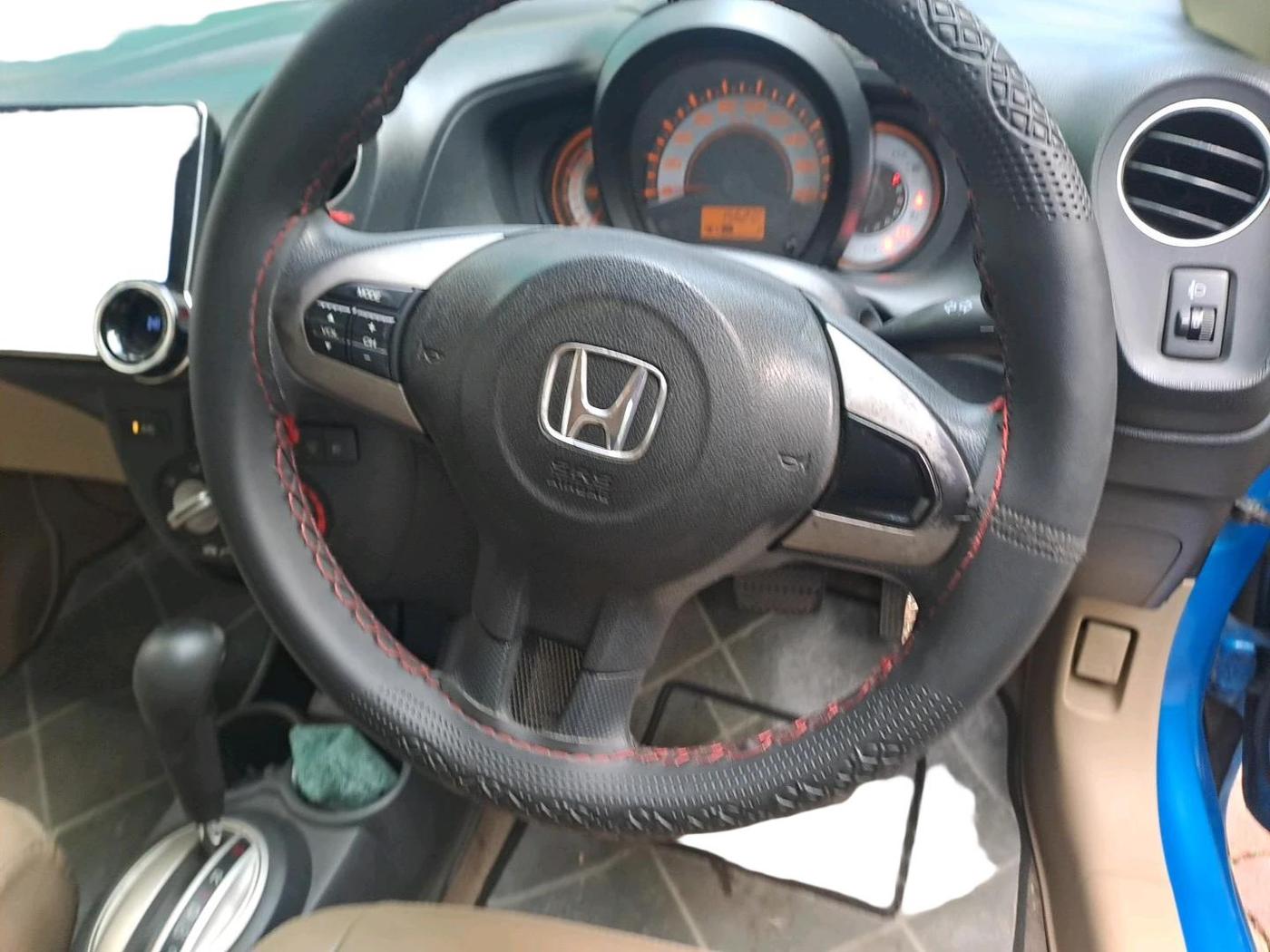 2014 Honda Brio VX AT, Petrol, Automatic, 30,837 km, interior