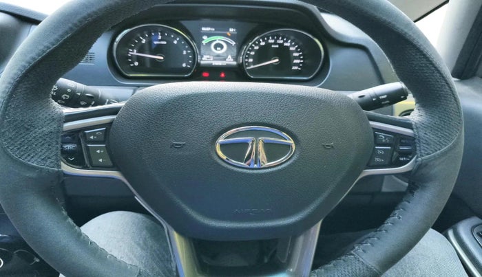 2018 Tata Hexa XT 4X2 7 STR, Diesel, Manual, 51,616 km, interior