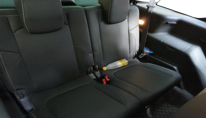 2018 Tata Hexa XT 4X2 7 STR, Diesel, Manual, 51,616 km, interior