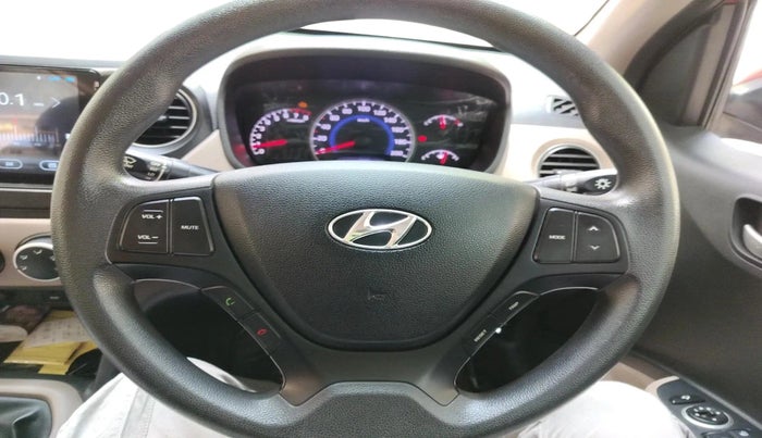 2015 Hyundai Grand i10 SPORTZ 1.2 KAPPA VTVT, Petrol, Manual, 68,562 km, interior
